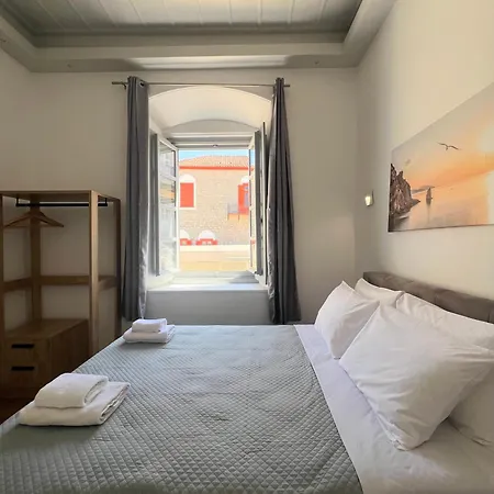 Πανσιόν Douskos 3*